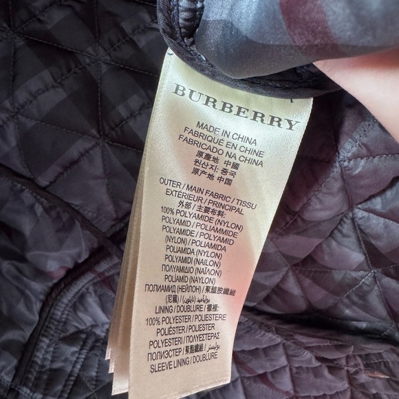 Burberry Quilted Navy Jacket - Picture 5 of 10